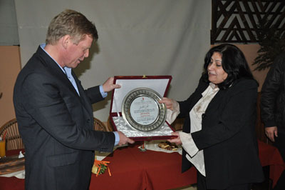 مركز الأبحاث والاستشارات القانونية للمرأة ينظم احتفالاً لوداع المدير السابق لمؤسسة هنريش بول الألمانية – مكتب الشرق الأوسط العربي ويرحب بالمدير الجديد