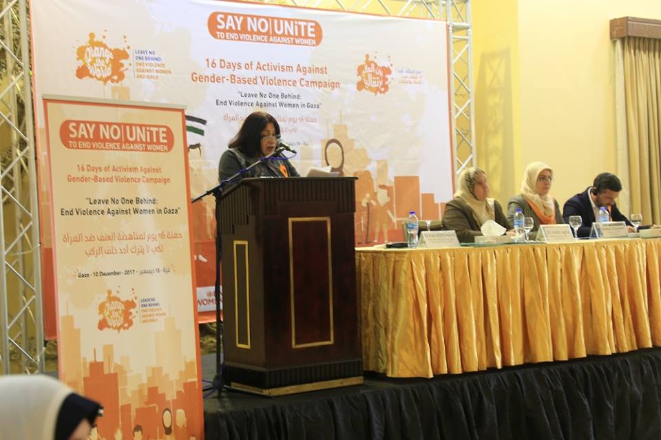 خلال مؤتمر لهيئة الأمم المتحدة للمرأة مديرة مركز الأبحاث والاستشارات القانونية والحماية للمرأة تلقي كلمة حول ” مستوى الحماية الاجتماعية للنساء الضحايا”